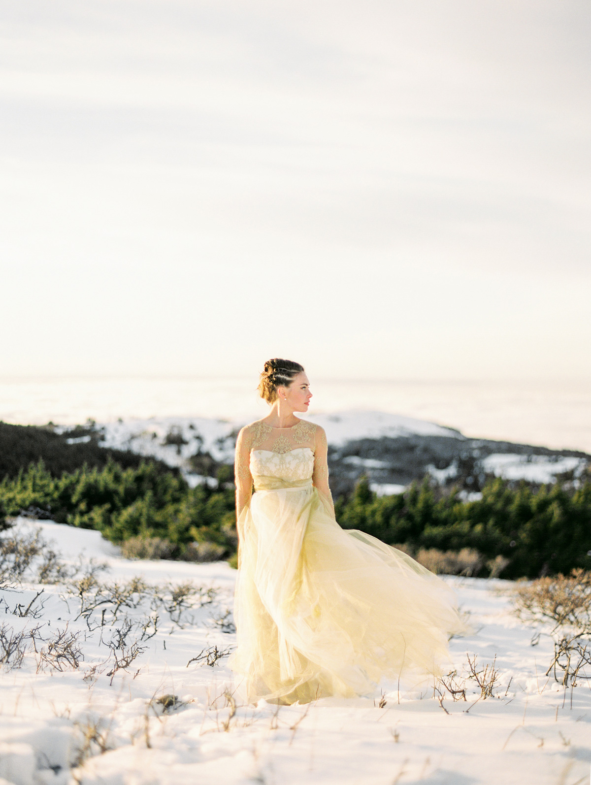 Alyssa London modeling for a bridal portrait session on Flattop Mountain. Alaska wedding photography based in Anchorage.